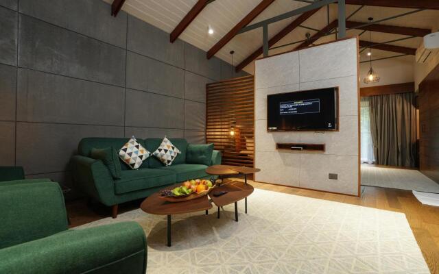 Vyna Hillock Resort