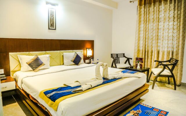 Hotel Taj Heights