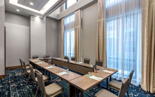 Le Meridien Denver Downtown