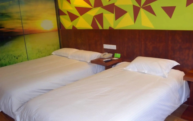Vatica Shanghai Pudong New District Dishui Lake Hotel