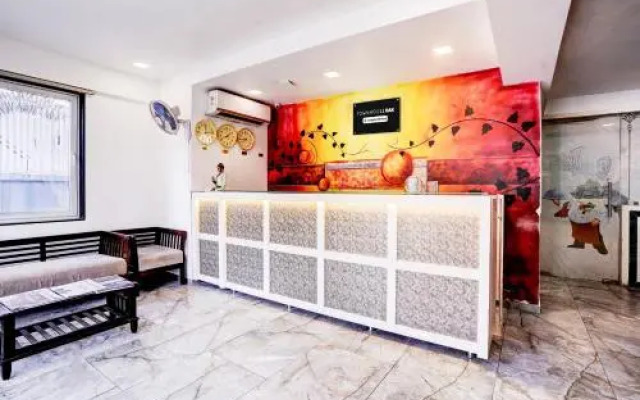 OYO Townhouse 092 Ashray Khairane Road