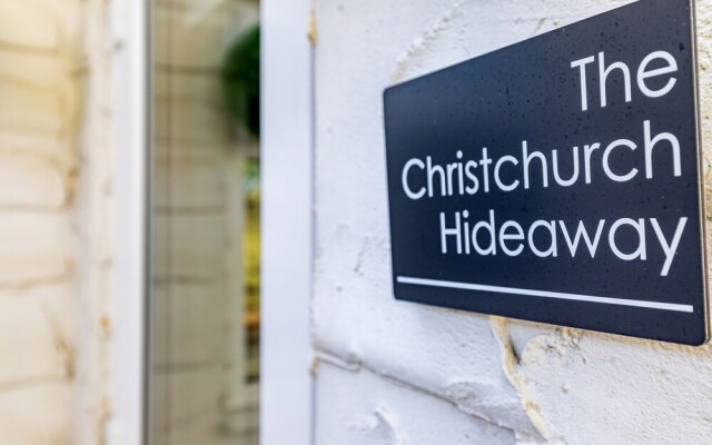 The Christchurch Hideaway, Hot Tub , 2 Bedrooms