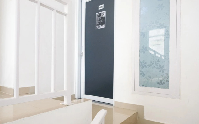 RedDoorz near Politeknik Pariwisata Nusa Dua Bali – Guest Rooms – Benoa