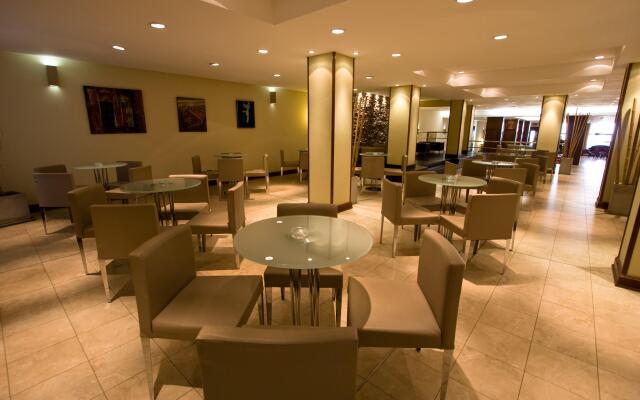 Gran Hotel Dora