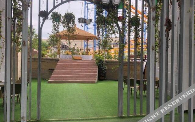 Shenjun Fengqing Hot Spring Hotel