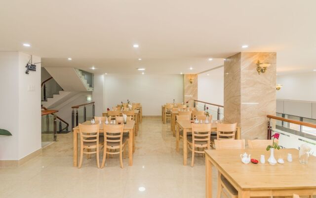 Ruby Hotel By OYO Rooms