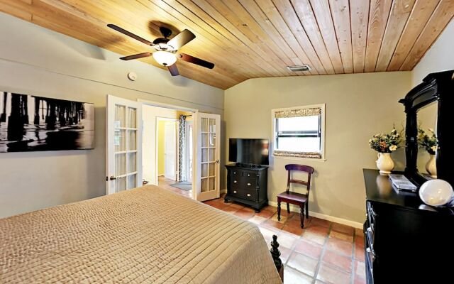 Las Olas Oasis - 3 Br Home