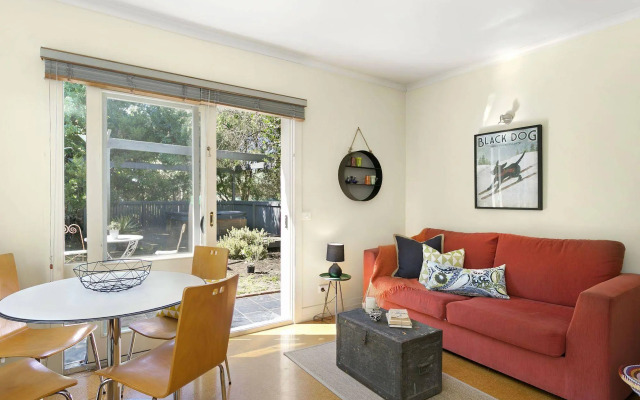 Springhill House on Pardalote