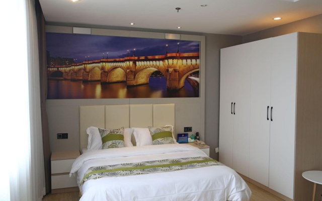 Golden Phoenix Hotel – Guest Rooms – Beijing