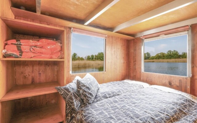 Nice Ship/boat in Radewege With 2 Bedrooms
