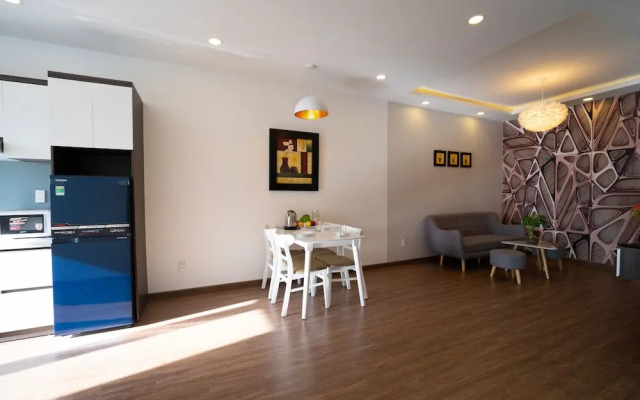 Trangs Beachfront Apartment Nha Trang