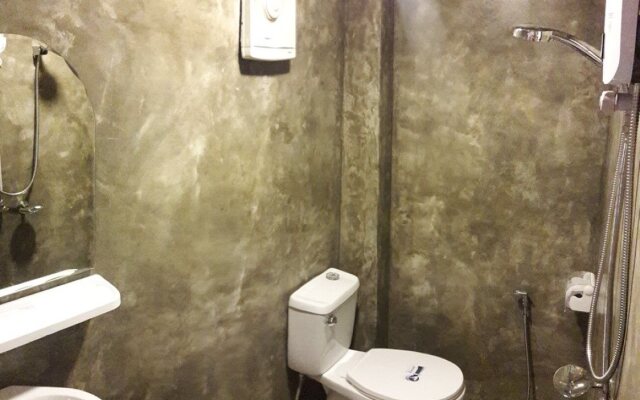 All In 1 Guesthouse Chiang Mai