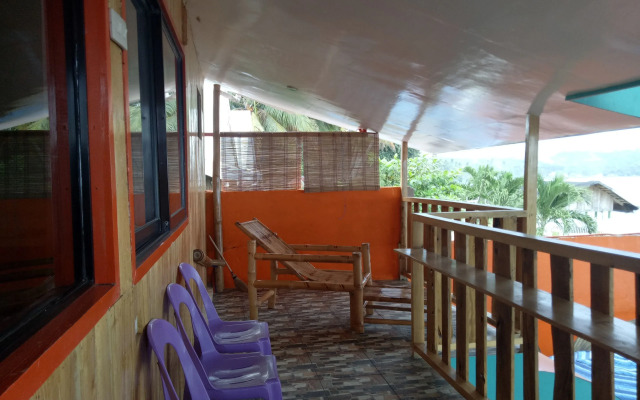 SmallFry's Beach Resort