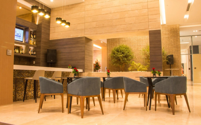 Estelar La Torre Suites