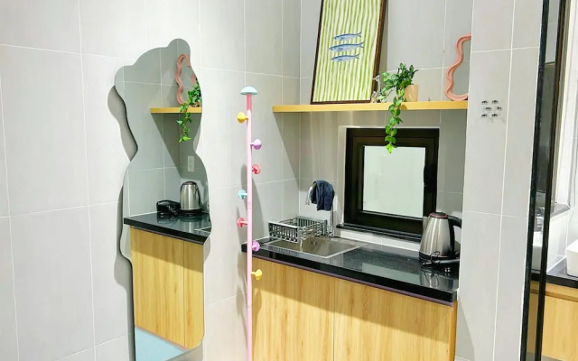 Corgi House Da Nang- Airport City Center – Guest Rooms – Da Nang