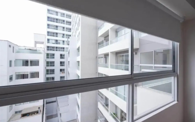 Modern 1Br New Flat w Terrace Pool Gym