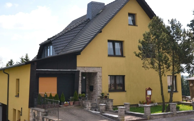 Small and Cozy Apartment in Frauenwald near Forest