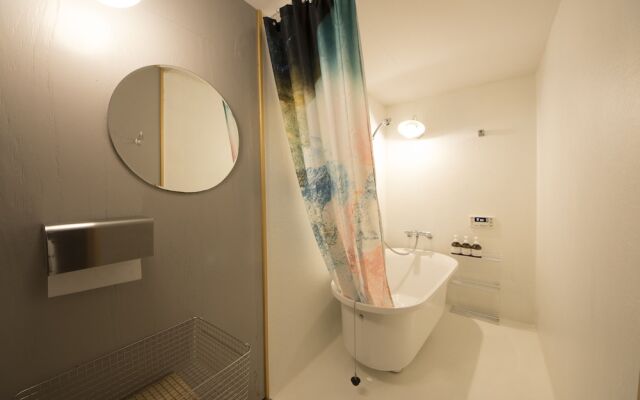 KYOTO ART HOSTEL kumagusuku ／ 京都アートホステルクマグスク