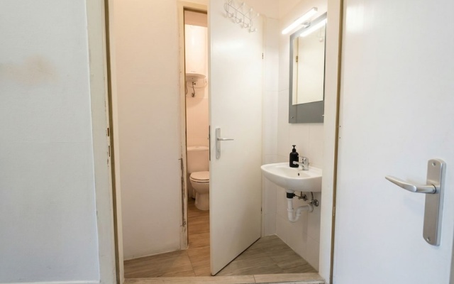 Modern Apartment Near Enkplatz