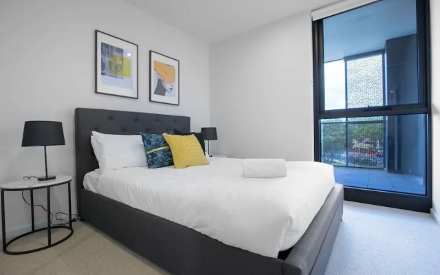 Designer 2BR With Carpark Monash Uni@caulfield