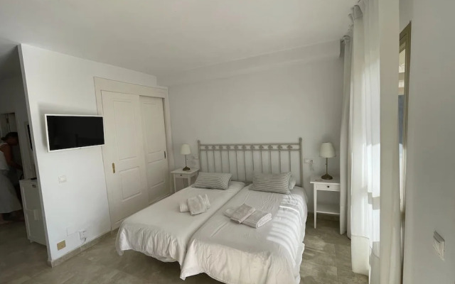 Estudio Primera Linea de Playa 50 mtrs