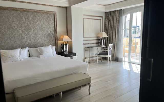 Las Dunas Grand Luxury Hotel