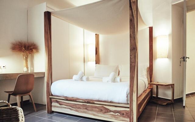 Art Pantheon Apartment (Three-Bedrooms)