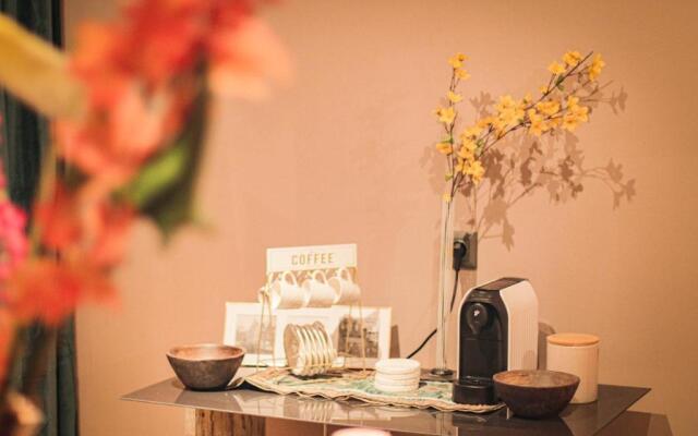 Charming Apartment: only 10 Minutes to the Center