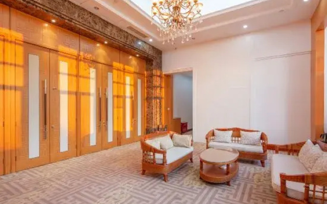 Beidaihe Yuehua Hotel(Tiger Stone Bath Shop)