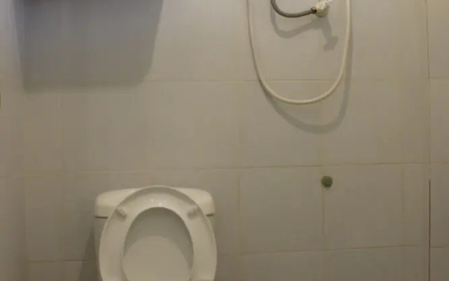 Jrm Travel And Lounge Hostel