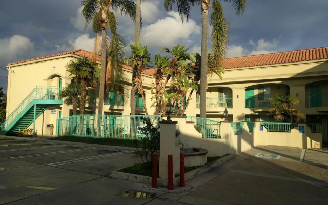 LYFE INN & SUITES by AGA - LAX Airport