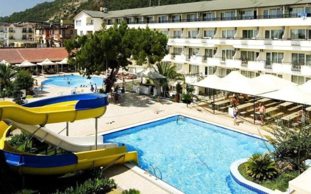 Club Marakesh Beach Hotel
