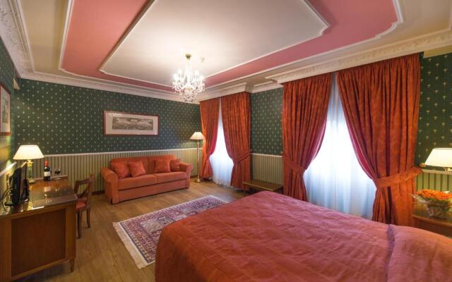 Strozzi Palace Hotel