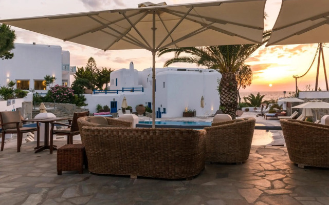 Poseidon Hotel & Suites
