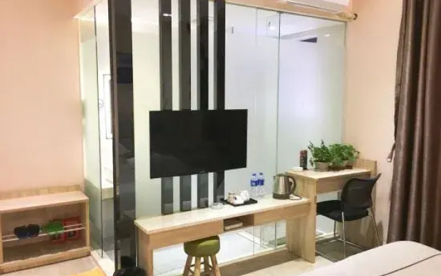 Yangchun Xinyue Hotel