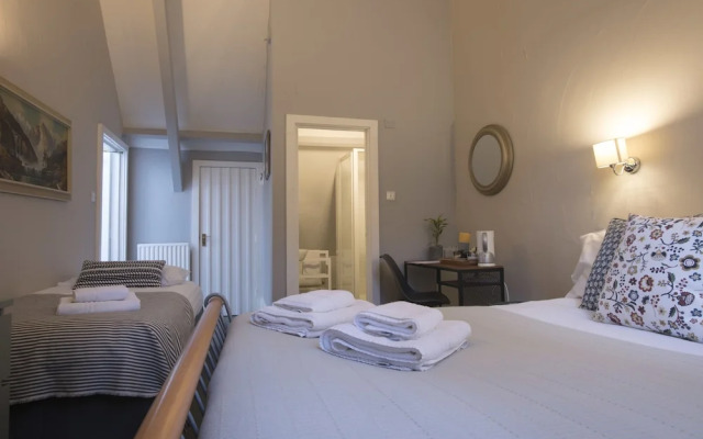 Daniele Hotel