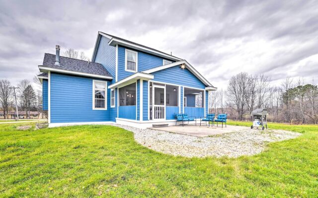 Bellaire Home w/ Game Room & On-site Snow Trails!