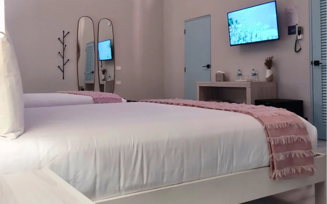Oceana Hostal Playero