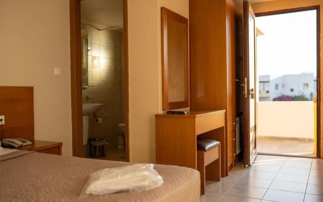 Ekavi Hotel