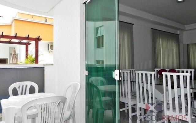 1058 - Praia de Bombinhas locação de temporada