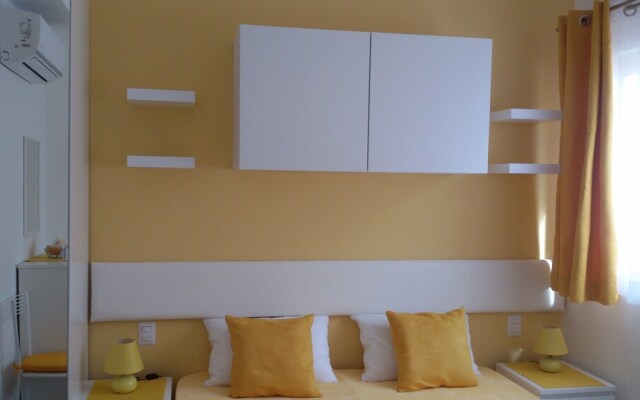 Coral Village - Apartments Caribbean Cocktails