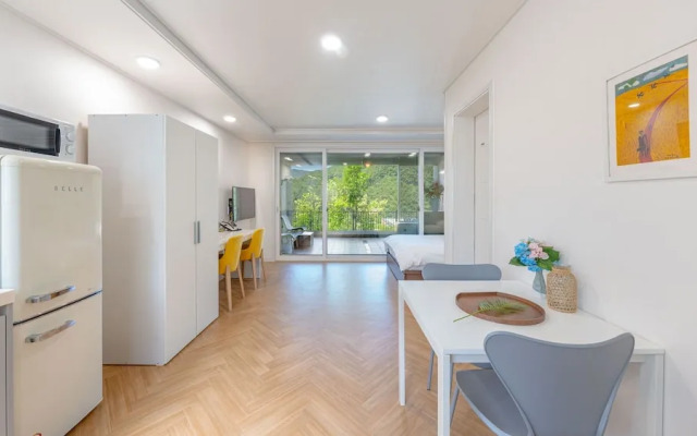 Hongcheon Toliaigeullaemping