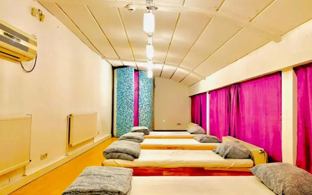 A.G Romana Hostel