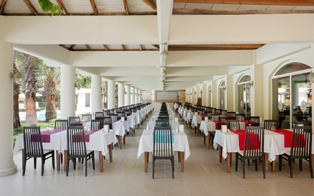 XL Hotels Hotel