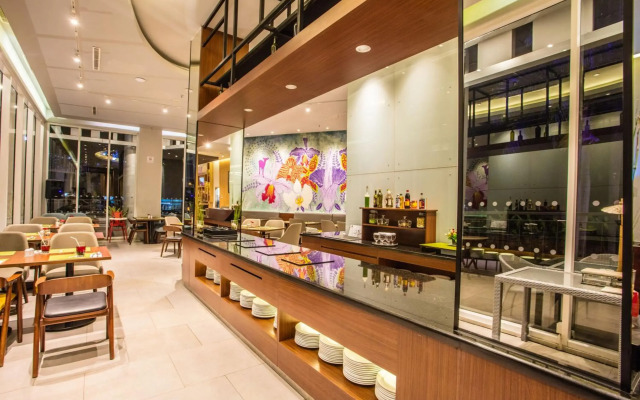 Bigland Hotel & Convention Sentul