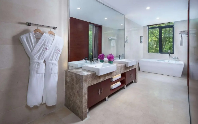 Ramada Xianning Chongyang