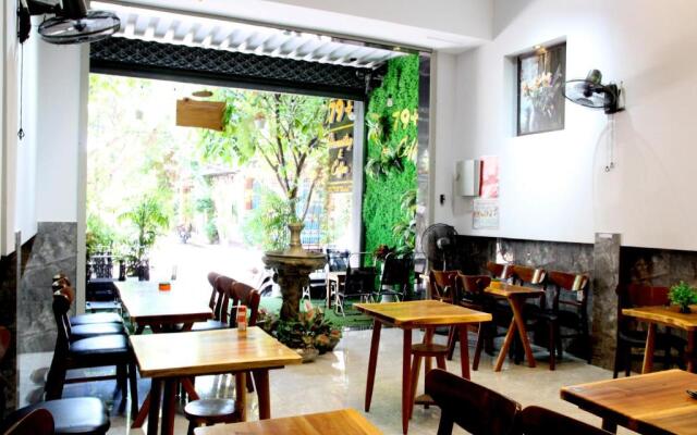 79+ Homestay & Coffee