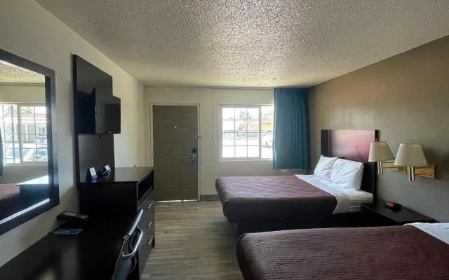 Motel 6 Hermison, OR - Umatila