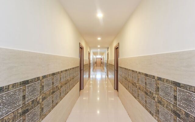 OYO 14348 Flagship Apollo Hospital