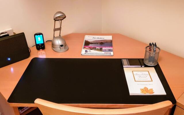 Atholl Rd Self Catering - 127 Central Location